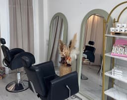 Liv Beauty logo