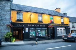 John J. Burke's Bar & Restaurant, Tí Bhúrca, Clonbur. Co Galway. F12X251 logo