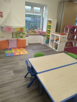 Stepping Stones Early Years Centre logo