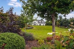 Ridgewood Lodge B&B logo
