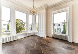 Matt Britton Flooring Kilcoole logo