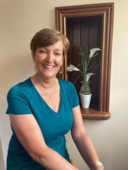 Mary Byrne Hypnotherapy & Mind Coaching.RCHyp.DipHyp.Mind Coach logo
