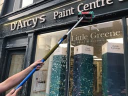 D'Arcys Paint Centre & DIY logo