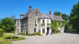 Bettystown House logo