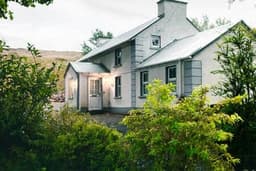 Barnesmore Retreats - Self Catering logo