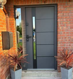Front Door 4 U logo