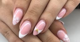 Glossy beauty logo