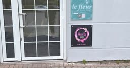 HandsUp Nail bar logo