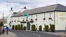 Hylands Burren Hotel logo