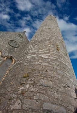 The Round Tower logo