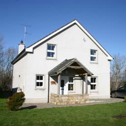 Bluebell and Blackberry Cottages : Fermanagh Lodges logo