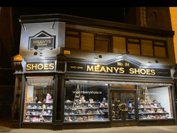 Meanys Shoes logo