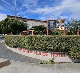 Riverbank House Hotel Wexford logo