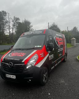 S Duffy Tyres logo