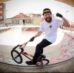 Thunder BMX & Bicycle Repair Shop logo