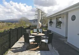 Trident Holiday Homes - Mary Naoise Holiday Home logo