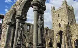 Jerpoint Abbey logo