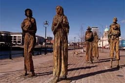 The Famine Memorial logo