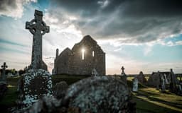 Clonmacnoise Monastic Site logo