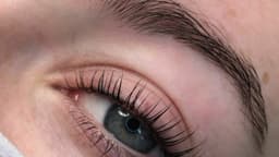 Glamour lashes and brows salon logo