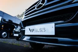 VIP Buses Dublin logo