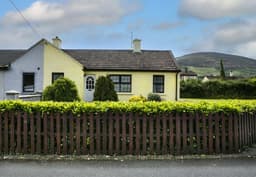 Trident Holiday Homes - Garden Holiday Cottage logo