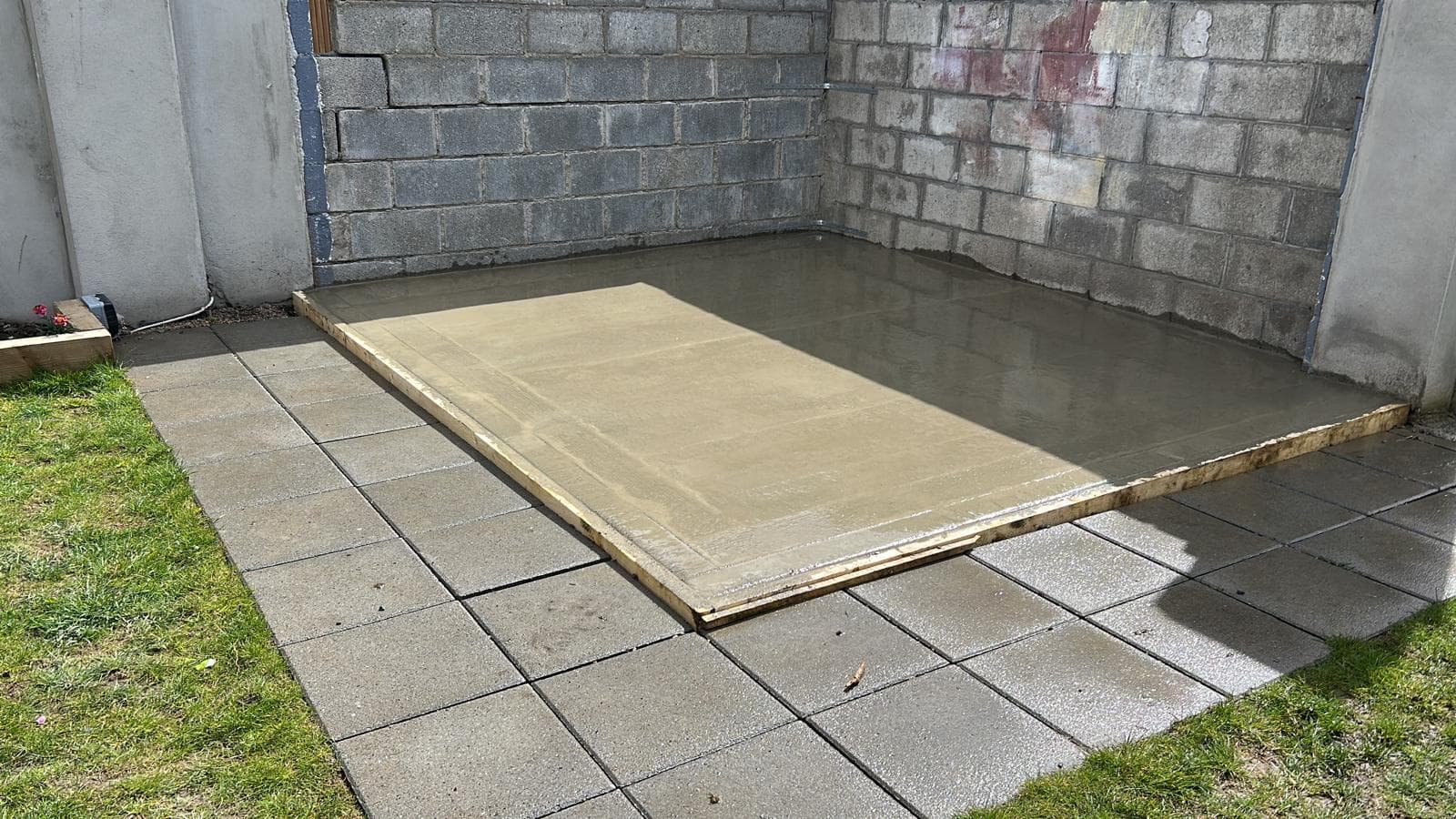 Shed Base Dublin cover