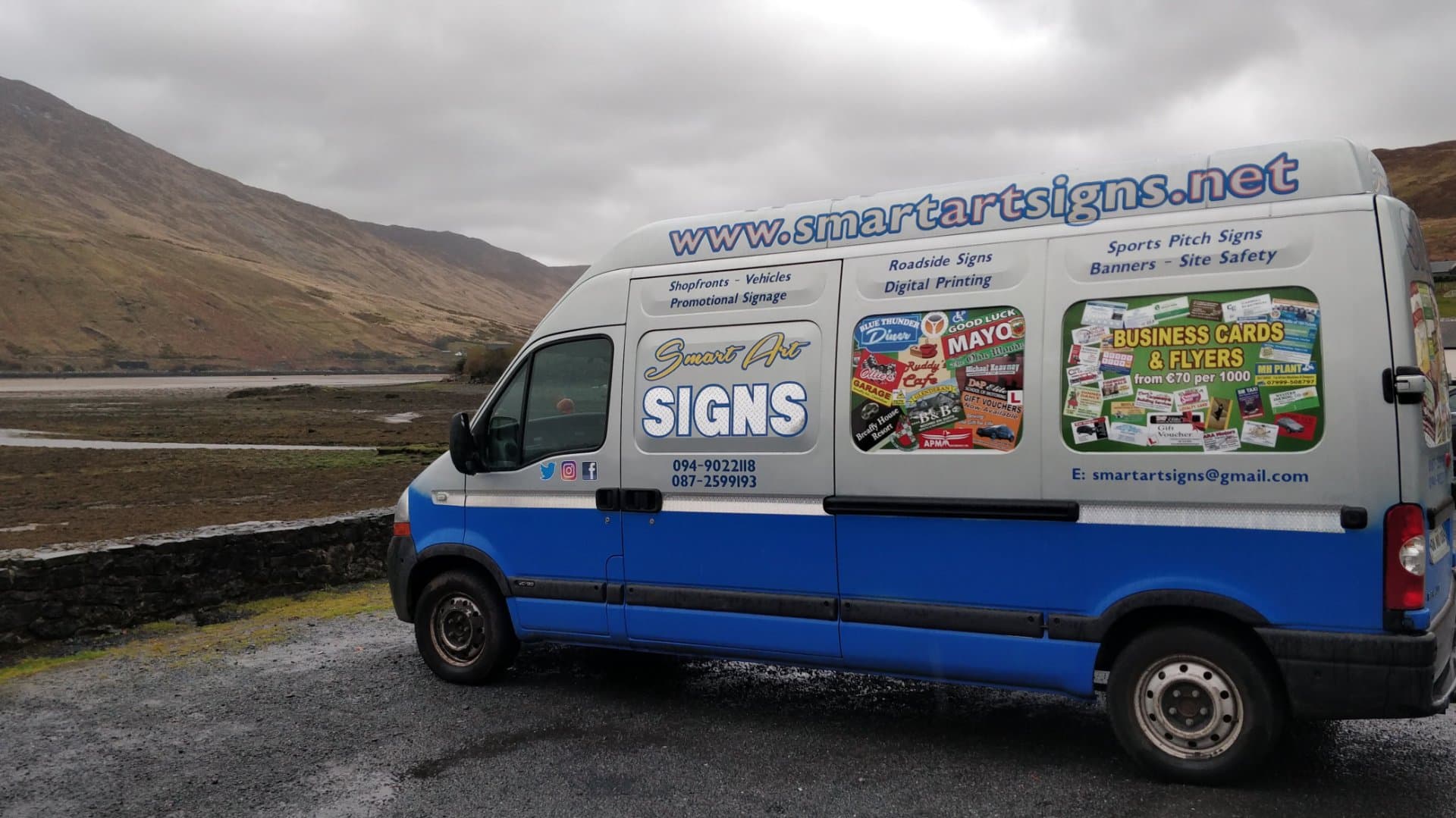 Smart Art Signs cover