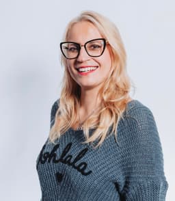 Nadija Bajrami, Award Winning Hypnotherapist, Coach, Reiki Master, End Of Life Doula, Grief Educator, Psychic Medium logo
