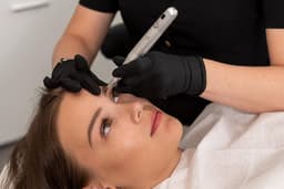 Luxe Beauty Parlour logo