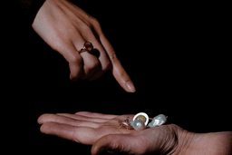 Mia Mullen Jeweller-Goldsmith logo