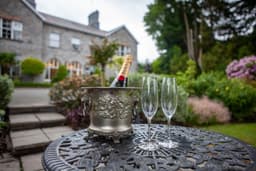 Highfield House Guest House ( Self Catering ) logo