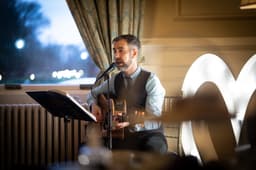 Wedding Singer Éire - Barry Hughes - Your Bespoke Wedding Music Provider logo