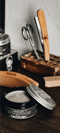 Dean Healy Barbers logo