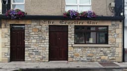The Reveller Bar logo