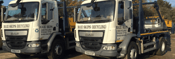 Maxi Skips logo