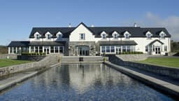 Westport Country Lodge Hotel logo