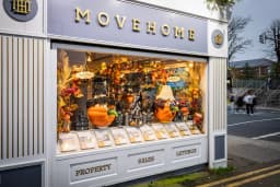 MoveHome Estate Agents. logo