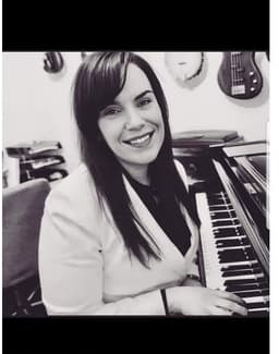 Trisha’s Tunes School Of Music - Inniskeen/Shercock and Carrickmacross. logo
