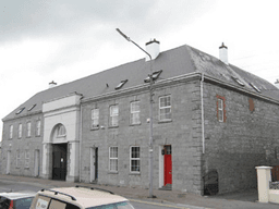 The Strand Barracks logo