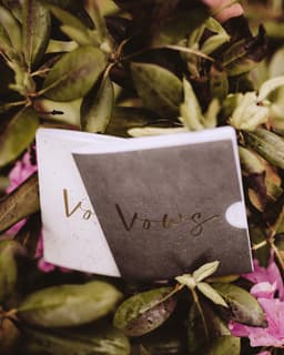 Your Celebrant Gillian logo