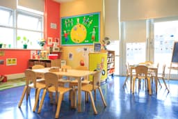 Giraffe Childcare Harcourt Road logo