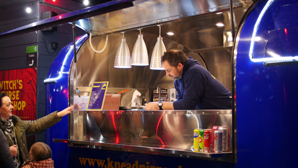 Knead Pizza