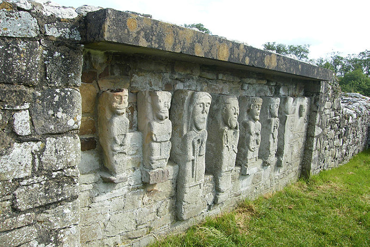 White Island Stone Figures (State Care Monument)