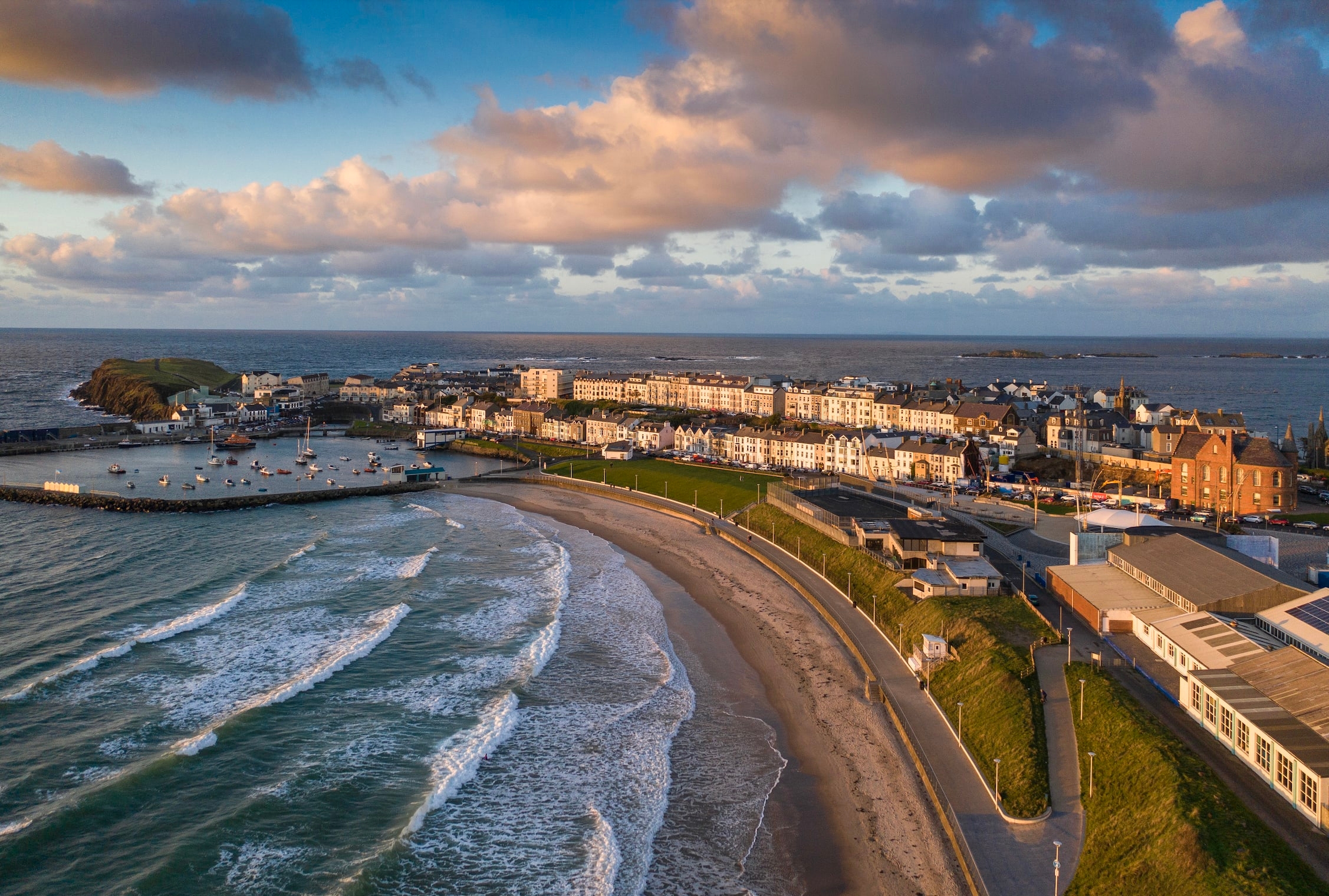 Dunluce Green - Portrush by the Sea