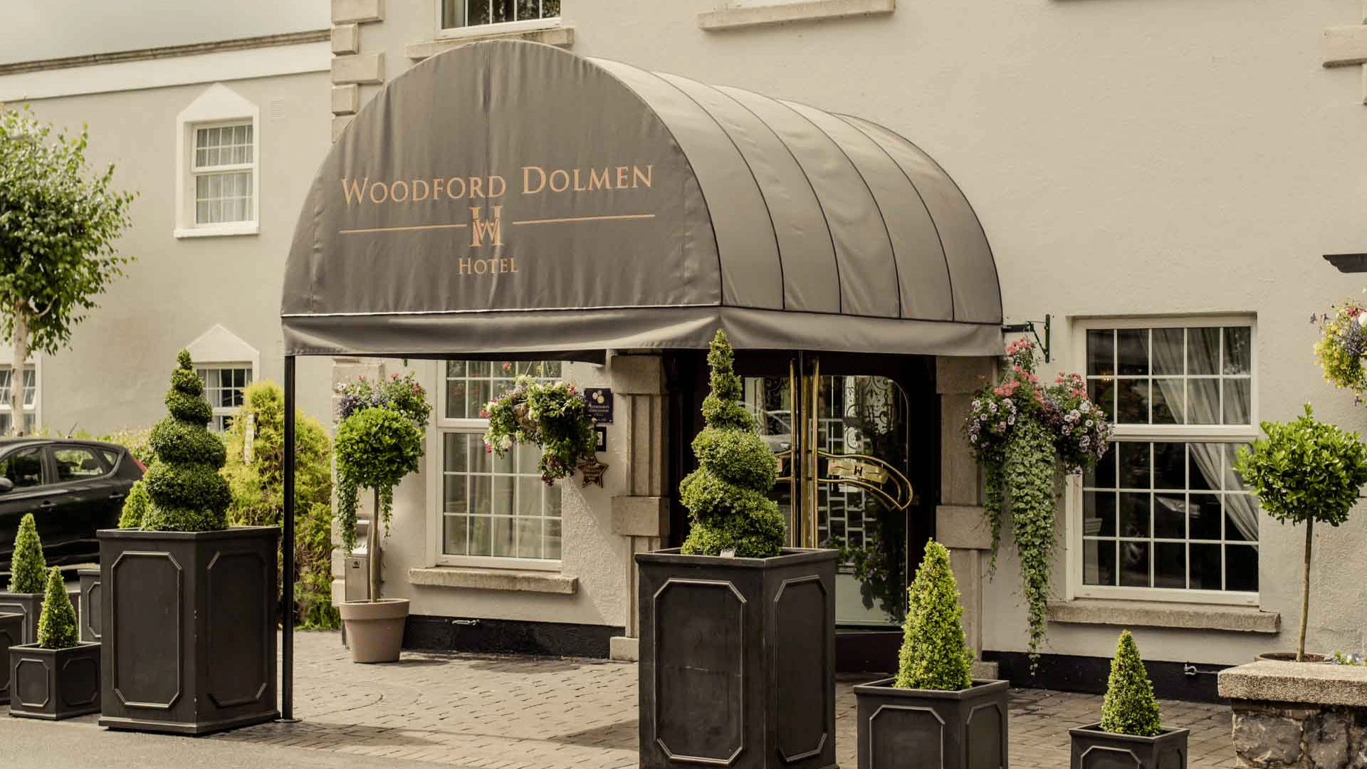 Woodford Dolmen Hotel
