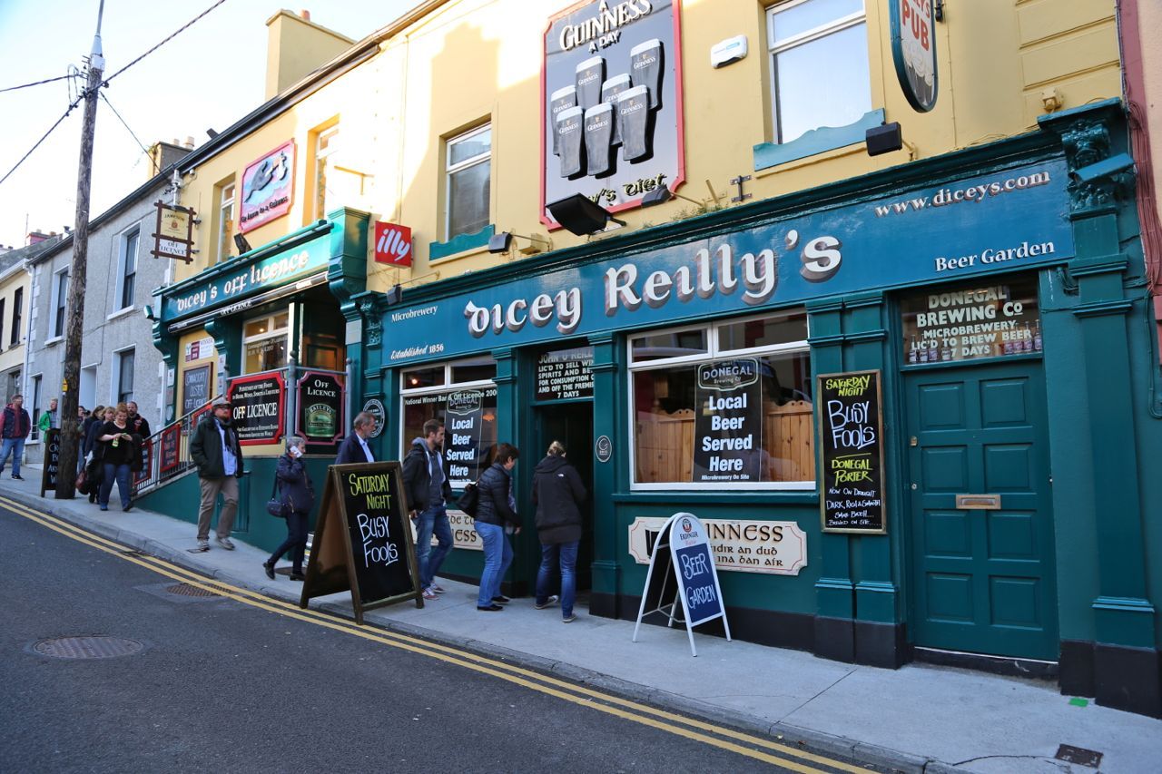 Dicey Reilly’s Pub, Off-Licence, Microbrewery & Beer Garden