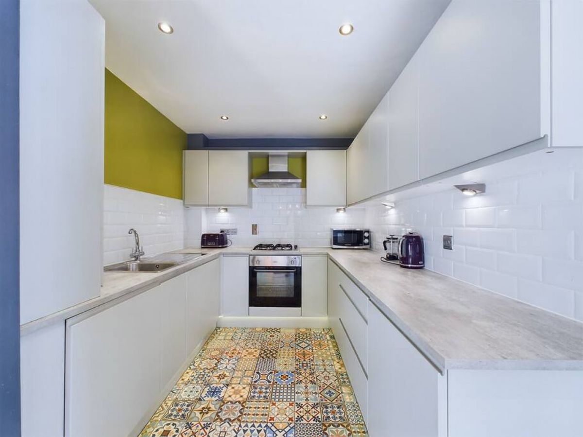 Donegall Sq Apt at City Gate