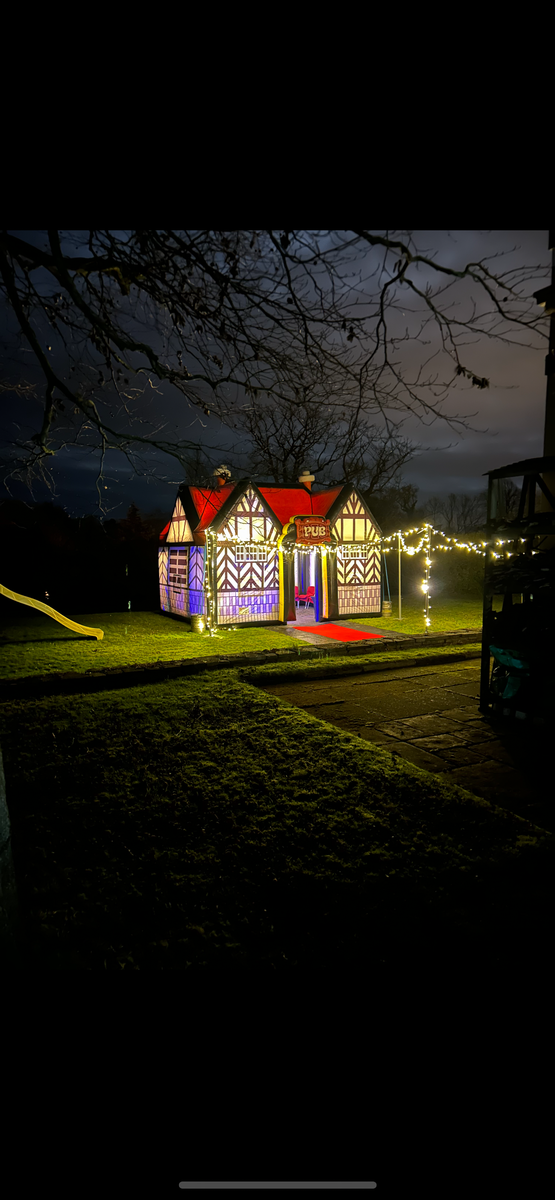 The Blow Inn - Inflatable Party Pub