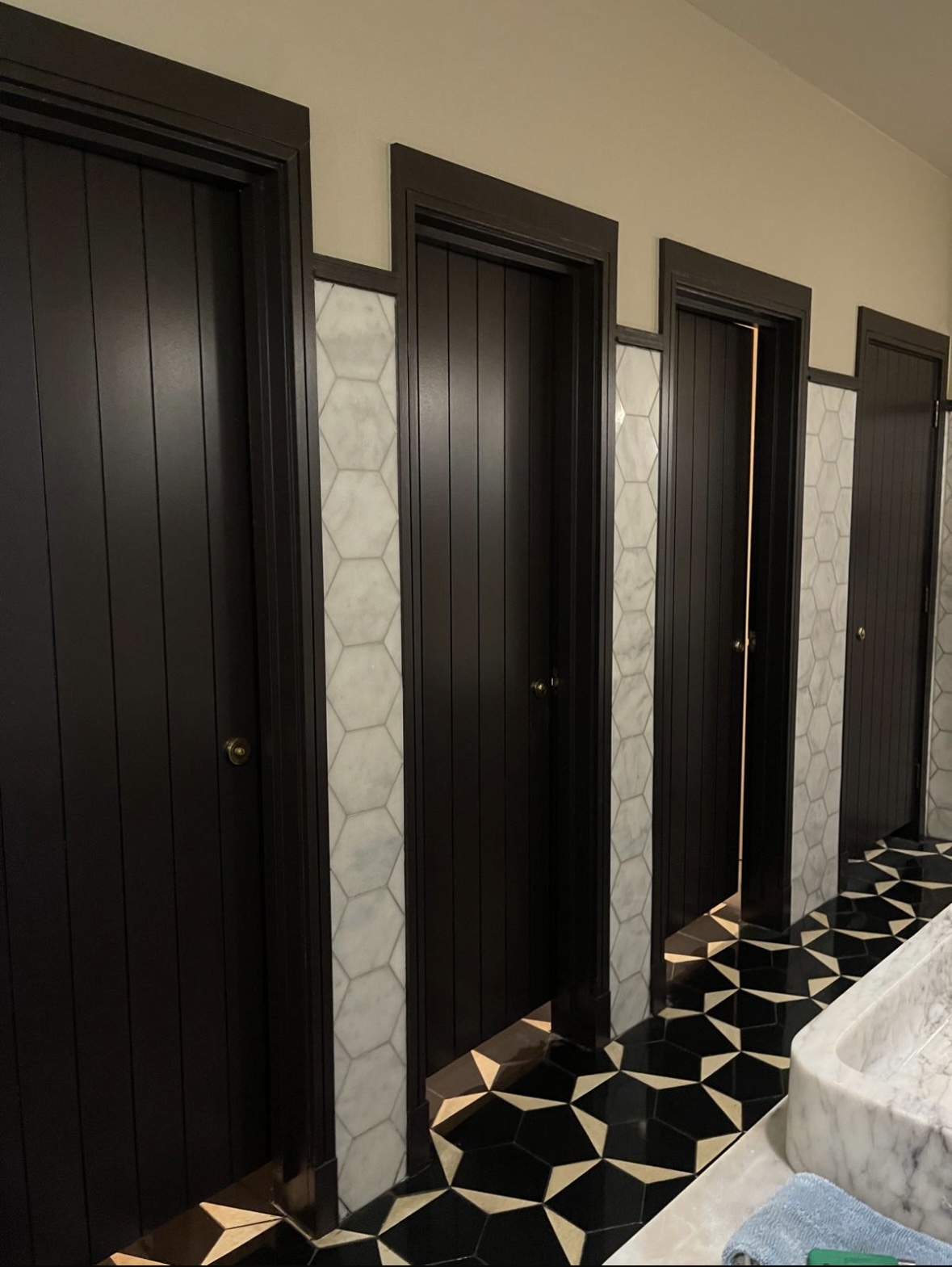 Hexaclean Solutions - Professional Cleaners Dublin